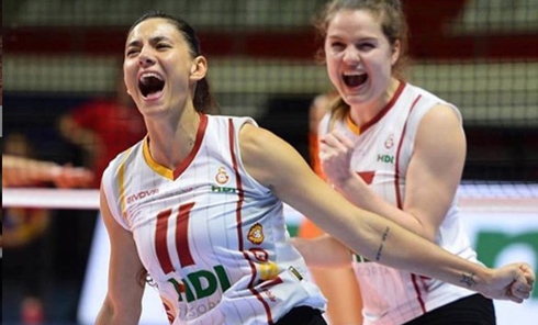 Nilay Karaağaç Kimdir?