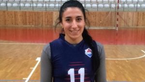 Müge Ocakçı Küçükyalı Yelken Spor'da 