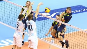 Fenerbahçe Yolu Yarıladı