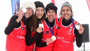 Millerimizden Kar Voleybolu'nda Gümüş Madalya