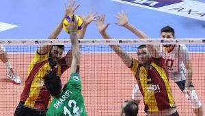 Bursa'yı 4 sette deviren Cim-Bom yenilgisiz lider!