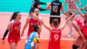 Sultanlar Yarı Finalde