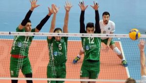 Bursa'nın Efeleri Galatasaray'a set vermedi