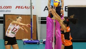 Eczacıbaşı Hazırlık Turnuvası'nın ilk günü tamamlandı