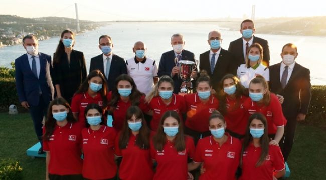Cumhurbaşkanı Erdoğan, Genç Sultanları Kabul Etti