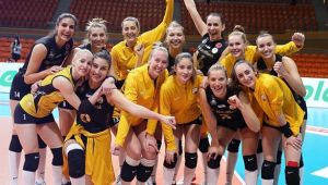 VakıfBank, Bulgaristan'dan üçte üçle dönüyor