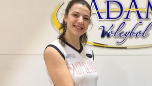 Ecenur Aksoy Adam Voleybol'da