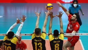 Efeler Ligi'nde Erteleme Maçları Devam Ediyor