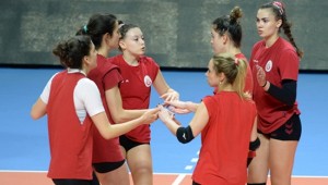 Galatasaray hazırlıklarını sürdürüyor 