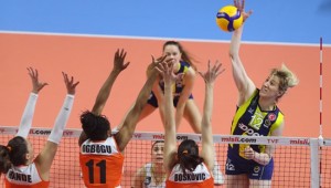 Fenerbahçe, Eczacıbaşı'na set vermedi