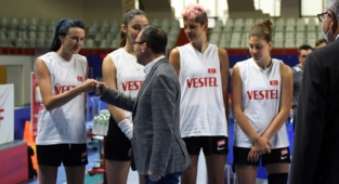 Gençlik ve Spor Bakanından Sultanlara Ziyaret