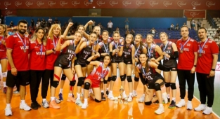 U16 Milliler, Gümüş Madalya ile Dönüyor