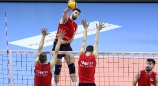 Filenin Efeleri, Avrupa Şampiyonası Hazırlıklarını Sürdürüyor 