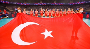 Sultanlar Ukrayna'yı da devirdi!