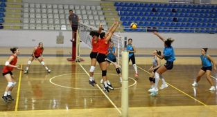 Çanakkale Sahaya İndi