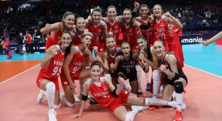 Filenin Sultanları Avrupa Üçüncüsü