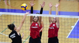 İstanbul BBSK, Sakarya Voleybol Karşısında Galip