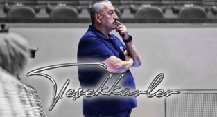 Adam Voleybol'da Kötü Gidişin Faturası Kesildi