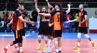 Galatasaray, Arkas'ı devirdi!