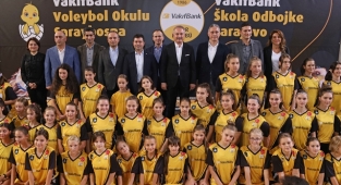 VakıfBank'tan Saraybosna Voleybol Okulu’na ziyaret
