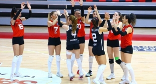 Çiftlikköy'ün Sultanları yoluna kayıpsız devam ediyor 