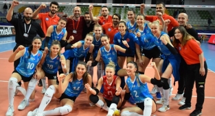 Nilüfer Belediyespor Avrupa'da son 16'da... 