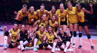 VakıfBank, Şampiyonaya Galibiyetle Başladı