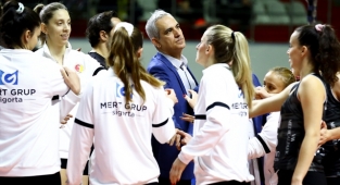 Mert Grup Sigorta'da antrenör değişikliği