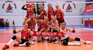 Muratpaşa yenilmezlik serisini sürdürdü