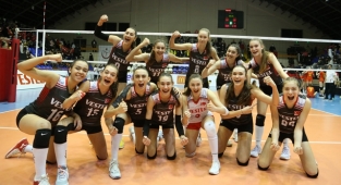 U17 Kız Milli Takımımız 2'de 2 Yaptı