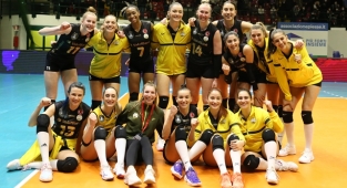 VakıfBank, Şampiyonlar Ligi'nde Dolu Dizgin