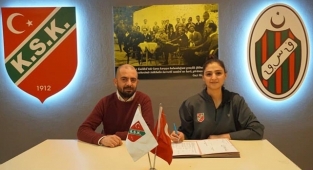 Zümrüt Tek Karşıyaka'da