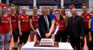 Muratpaşa Şampiyonluğu Kutladı