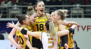 VakıfBank, Galatasaray deplasmanında set vermedi