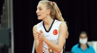 Nazlı Eda Kafkas Galatasaray'da