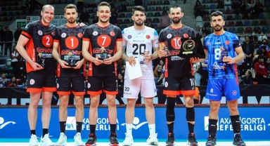 Efeler Ligi'nde Madalya, Kupa ve Ödüller Sahiplerini Buldu