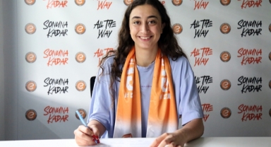 Eczacıbaşı Dynavit, Elif Şahin'le devam ediyor 