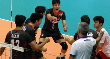 U18 Erkek Milli Takımımız Yarı Finalde