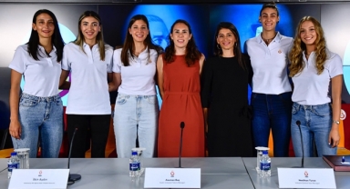 Galatasaray'da toplu imza töreni