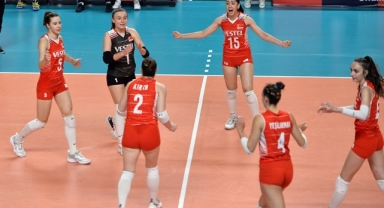 Sultanlar, İsviçre'yi 3-0 Mağlup Etti