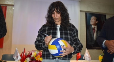 Aylin Sarıoğlu Acar Bursa Sevgi Evinde