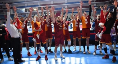 Derbinin galibi Galatasaray!