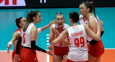 Filenin Sultanları Sırbistan'a 3-0 Mağlup Oldu (foto)
