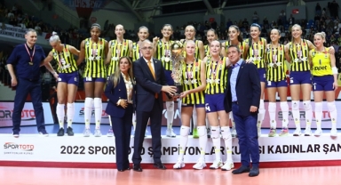 Kupa ve Madalyalar Sahiplerini Buldu 