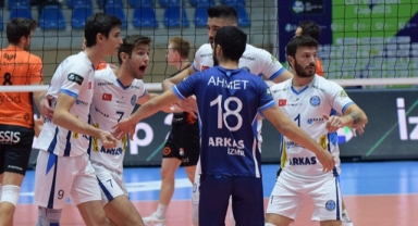 Arkas Spor CEV Kupası'nda Son 16 Turu'na Yükseldi