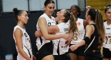 VakıfBank, evinde kazanarak başladı
