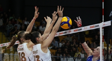 VakıfBank evinde set vermedi