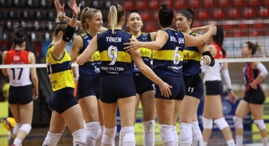 Adam Voleybol rakip tanımıyor 