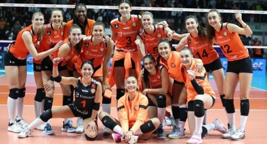 Eczacıbaşı Dynavit, yılı galibiyetle kapatıyor