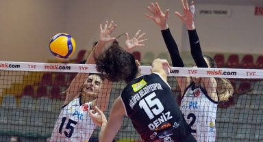 Nilüfer evinde dolu dizgin! 